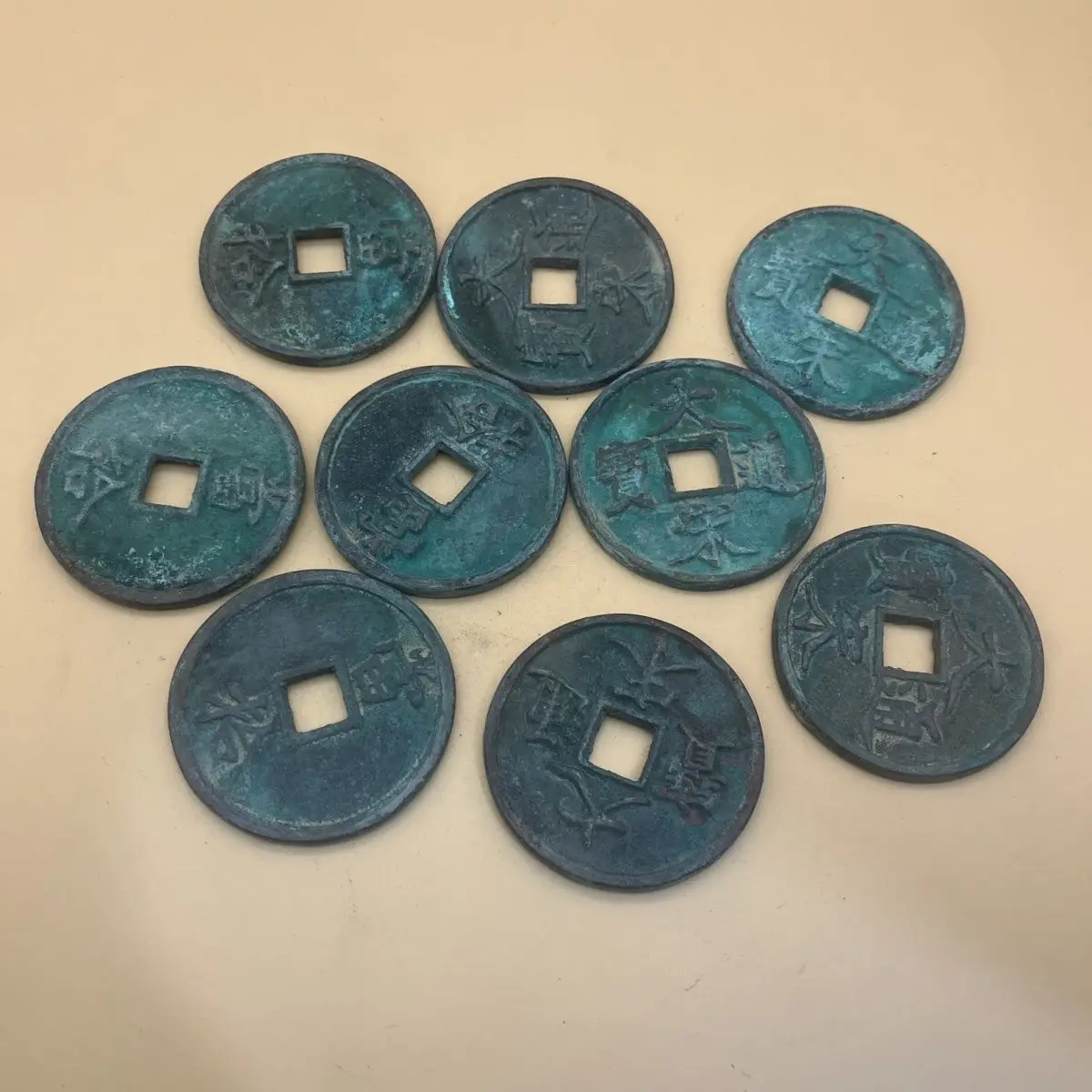 

Big Song Tongbao Dang Ten Copper Coins 5cm Song Dynasty handed down copper coins, old objects in the countryside, special price