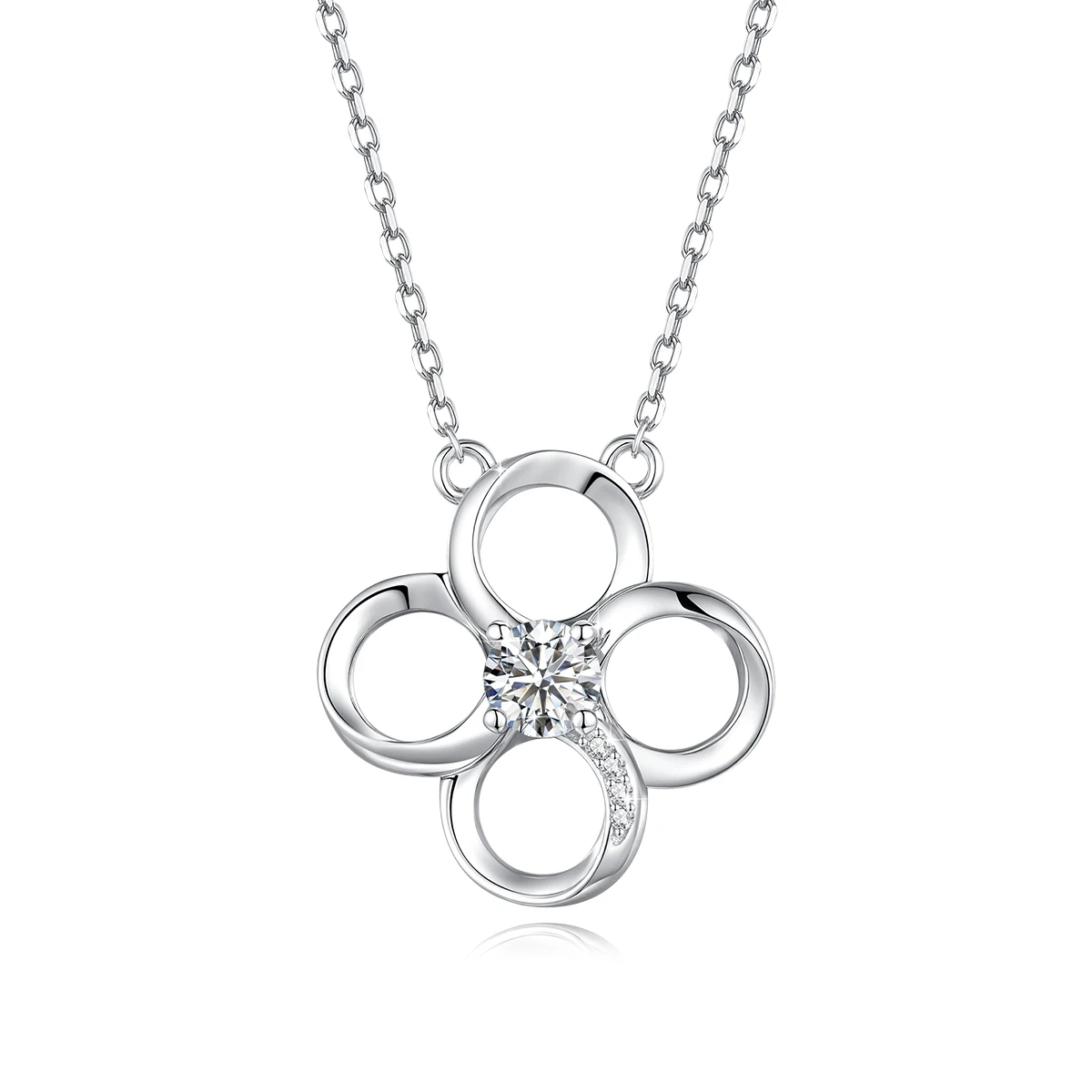 Szjinao 0.4ct Round Moissanite Four-Leaf Clover Pendant 925 Silver Lucky Clover Necklace for Women Daily Wear Gift