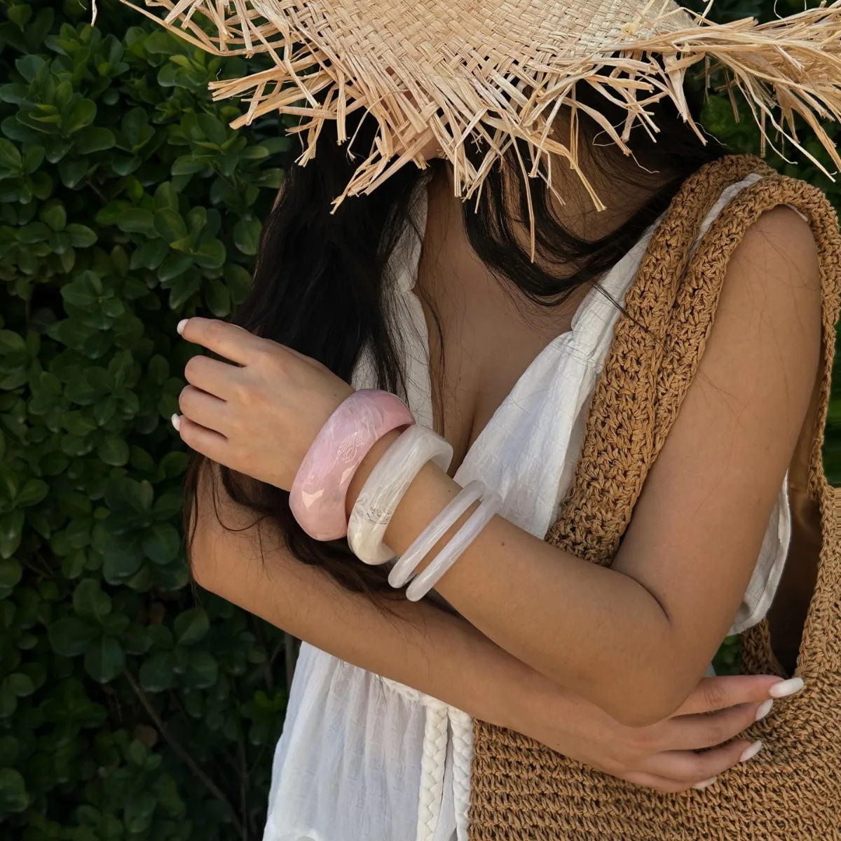 Sweet Cute White Pink Acrylic Resin Wide Bangles Vintage Irregular Geometric Smudging Bracelet Bangle For Women Pulseras Jewelry