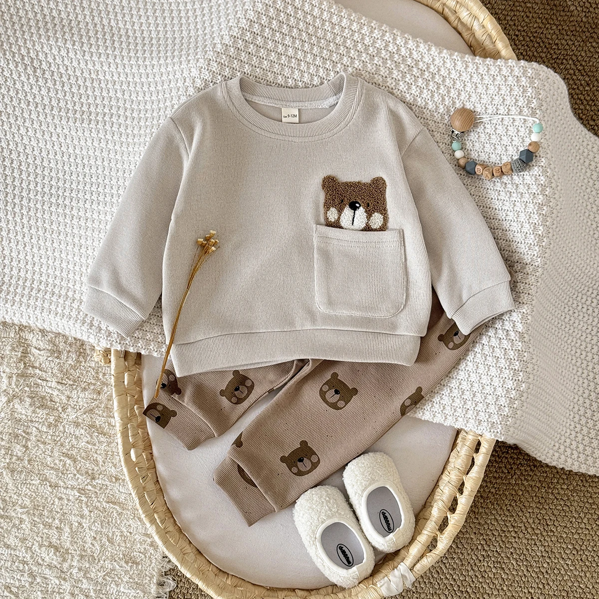Cute Bear Embroidery Baby Tracksuit 2PCS Spring Autumn Toddler Soft Fabric Sweatshirt With Pocket + Bear Print Pants