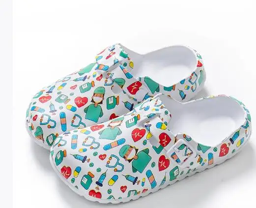 أحذية جراحية للرجال والنساء قباقيب واقية متخصصة قابلة للتنفس للأطباء والممرضات وصنادل للاستخدام المختبري بالجملة