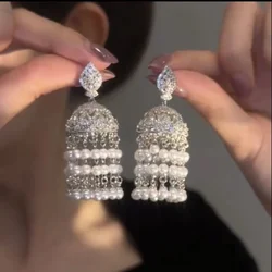 European Palace Style Rhinestones Studded Tassel Sparkling High-end Temperament Earrings for Women Jewelry.