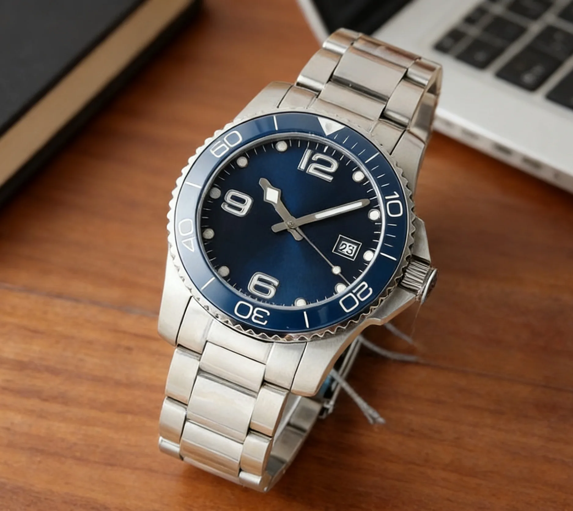 

Fashion Casual Ultra Thin Watches Simple Men Business Quartz Wristwatch Clock