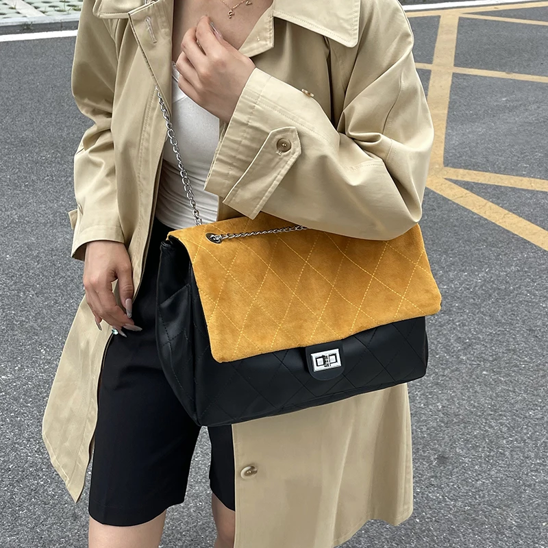 

Designer Fashionable Elegant Diaper Bag A Large Capacity Trendy Leather Tote For The Stylish Modern Luxury Commuter