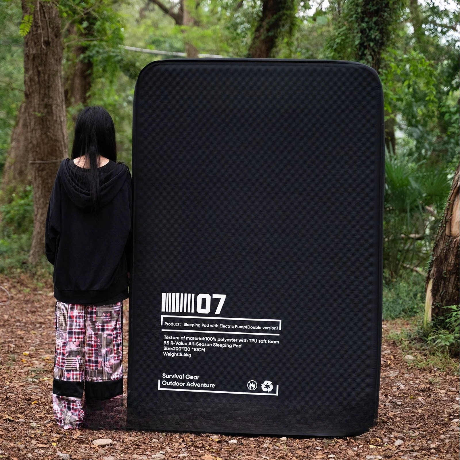 Auto Inflatable Sleeping Pad, Moisture Proof Slow Rebound Foam Mattress, Portable Double Bed for Camping, Nap, Rental Home