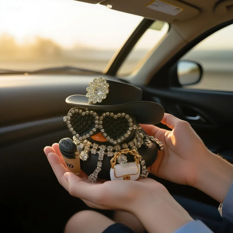 

1Set of Luxurious Design Duck Car Accessories，Car decoration accessories，Luxurious style funny duck，Coffee cups are shipped rand