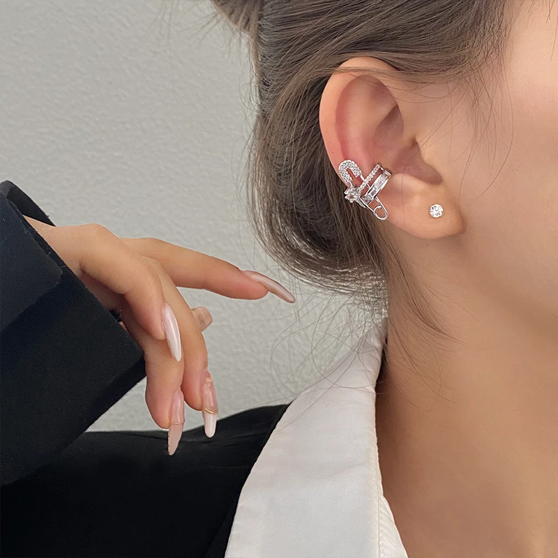 Korean Fashion Gold Silver Color Pin Shape Ear Clip Vintage Punk Exquisite Rhinestone Ear Cuff Jewelry for Women Single Ear Clip