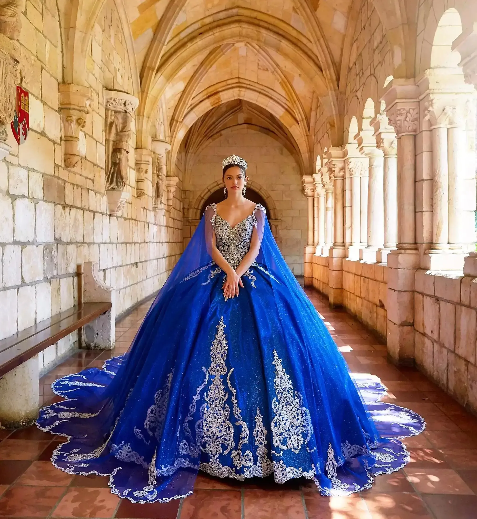 Vestidos de quinceañera azul real, vestido de baile con cuello en V, apliques de tul hinchado, dulce mexicano 16, Charro 15 años