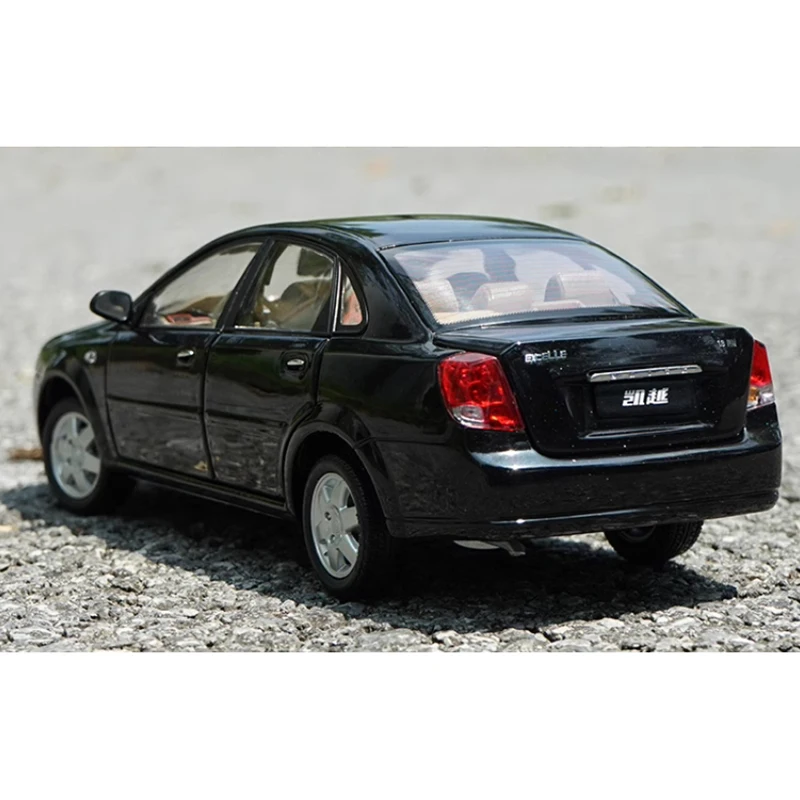 Original Diecast 1:18 Scale Alloy Excelle Car Model Finished Product Simulation Toys Collection Gifts Static Model Display