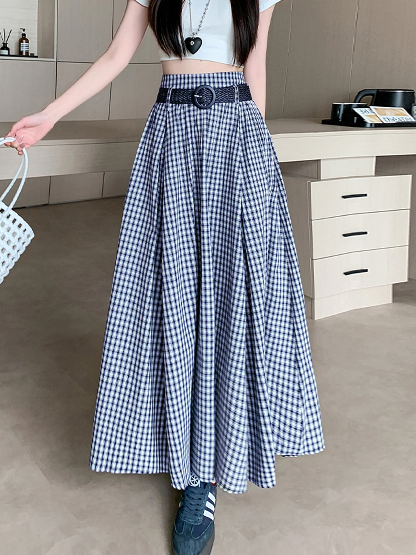

French Retro Plaid Blue Casual Pleated Skirt For Women Summer Elegant High-waist Casual Drapey Flared Umbrella A-line Skirt