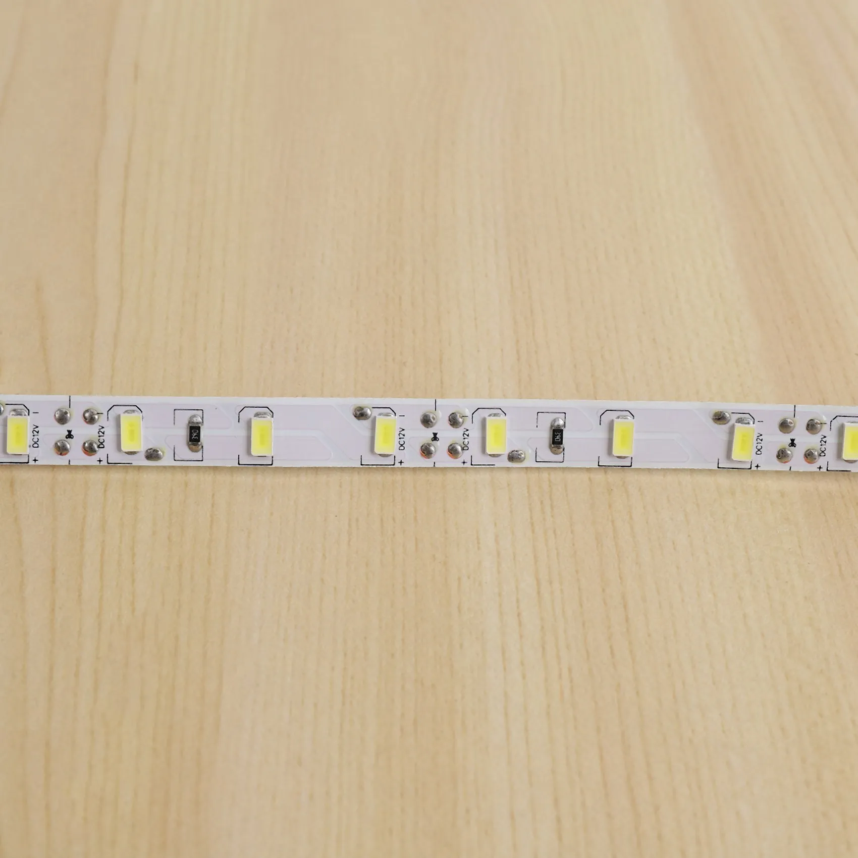 A008 4X Супер яркий 5M 300 SMD 5630 Светодиодная лента, полоса света, белая