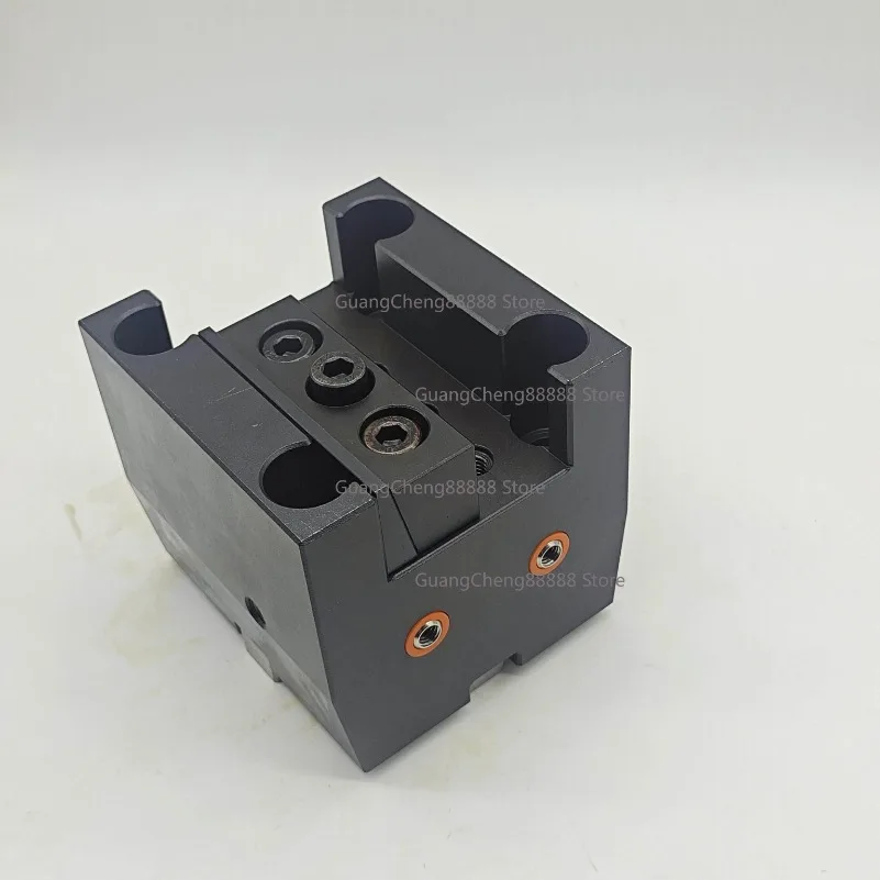 CNC lathe BMT fixed tool block turned and milled compound inner diameter outer round end face fixed tool holder