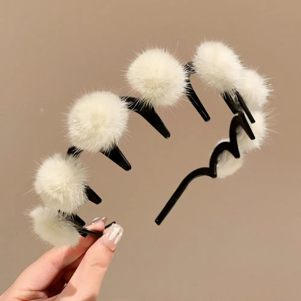 Fluffy Wave Hairball Headband Women Hair Hoop Non-Slip Plastic Hair Band Korean Style Headwear Winter Hair Clip