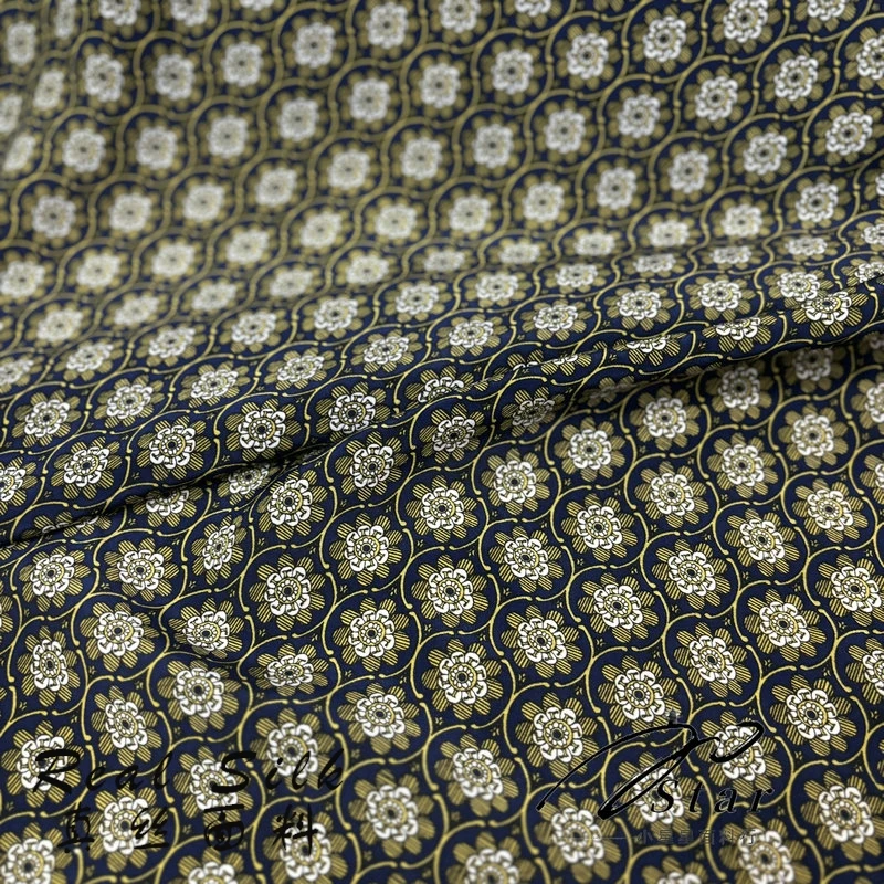 Silk Crepe De Chine Fabric Satin Skin-Friendly Pendant Shirt Cheongsam Dress Designer Fabric Summer