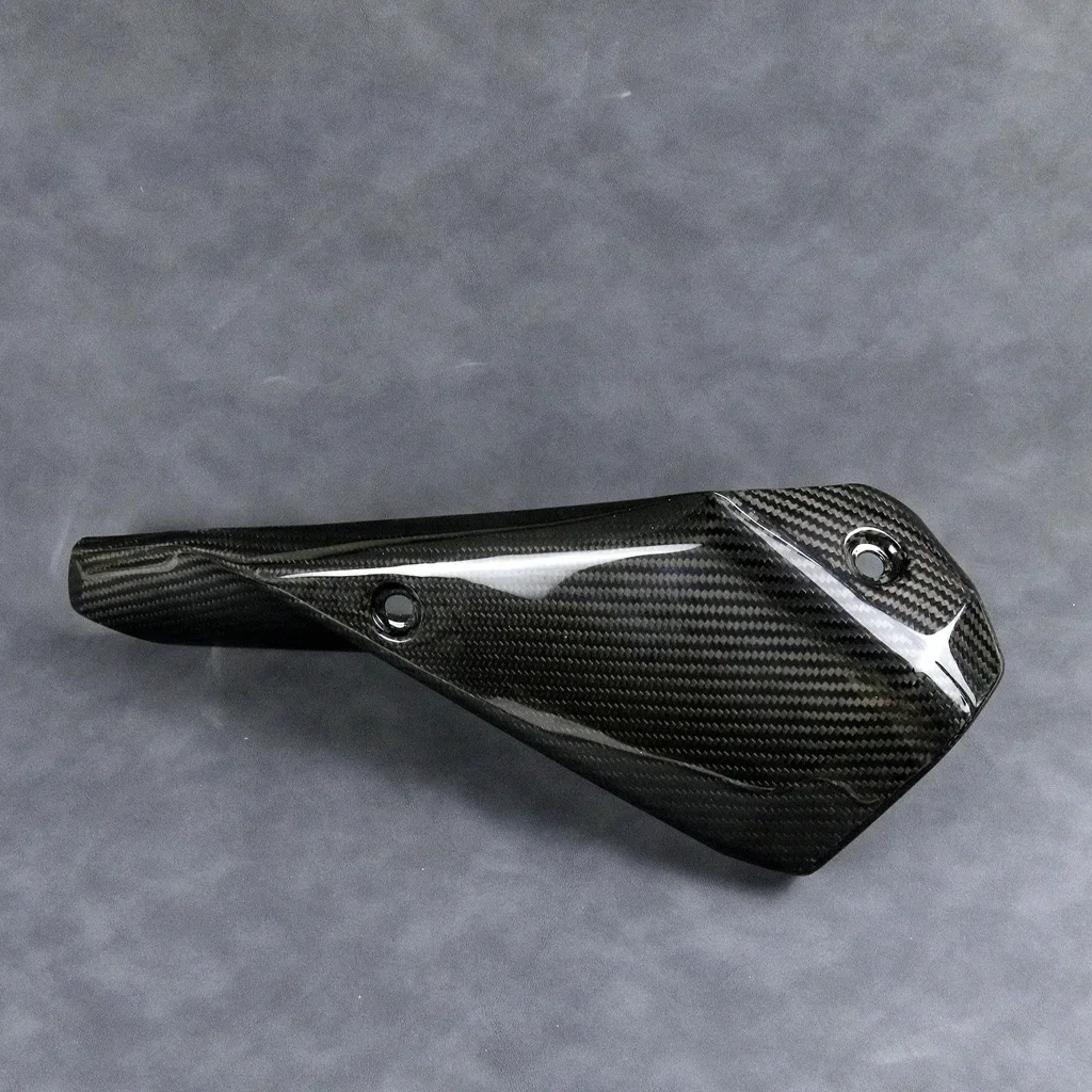 Suitable for Honda HONDACB650R/CBR650R motorcycle modified carbon fiber exhaust pipe anti-scalding cover shell