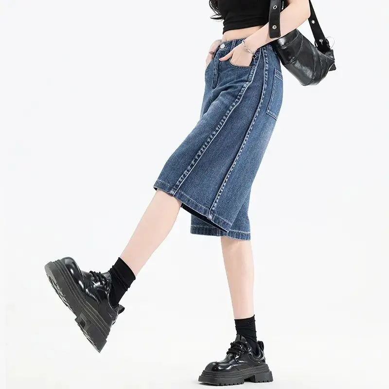 جينز صغير رفيع عالي الخصر للنساء مقاس كبير فضفاض مستقيم جديد خمس نقاط سروال رفيع جودة عالية ومستوى مظهر عالي