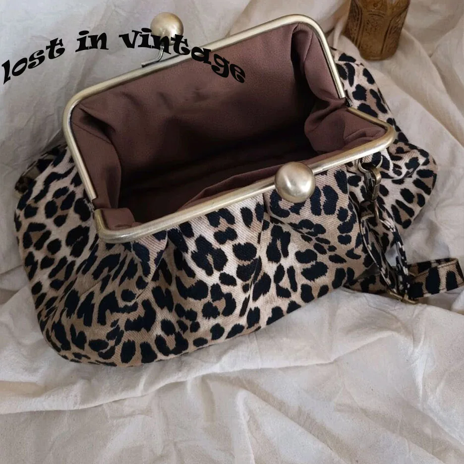 Lost in Vintage Bag Leopard Cltch Jacquard Fabric Spacious Due to Folds 38x20x12cm Puffy Purse with Large Ball Kiss Lock Frame