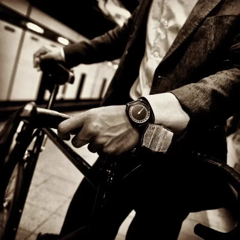 2025 스위스 남성 패션 스퀘어 100M 다이빙 쿼츠 시계 24시간 싱글 바늘 가죽 스트랩 남성용 시계 reloj poedagar hombre