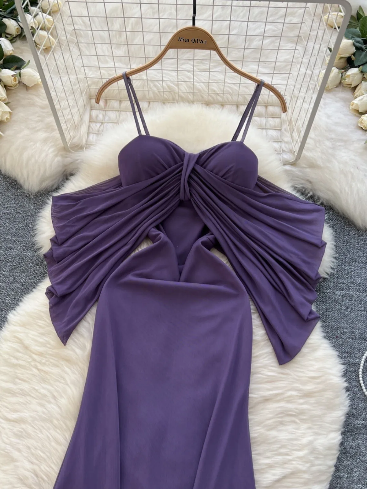 エレガントなノットショルダーブライドメイドドレス女性の秋のロングドレス高級ミニマリストスタイル A ラインスカート韓国語バージョンミディドレス