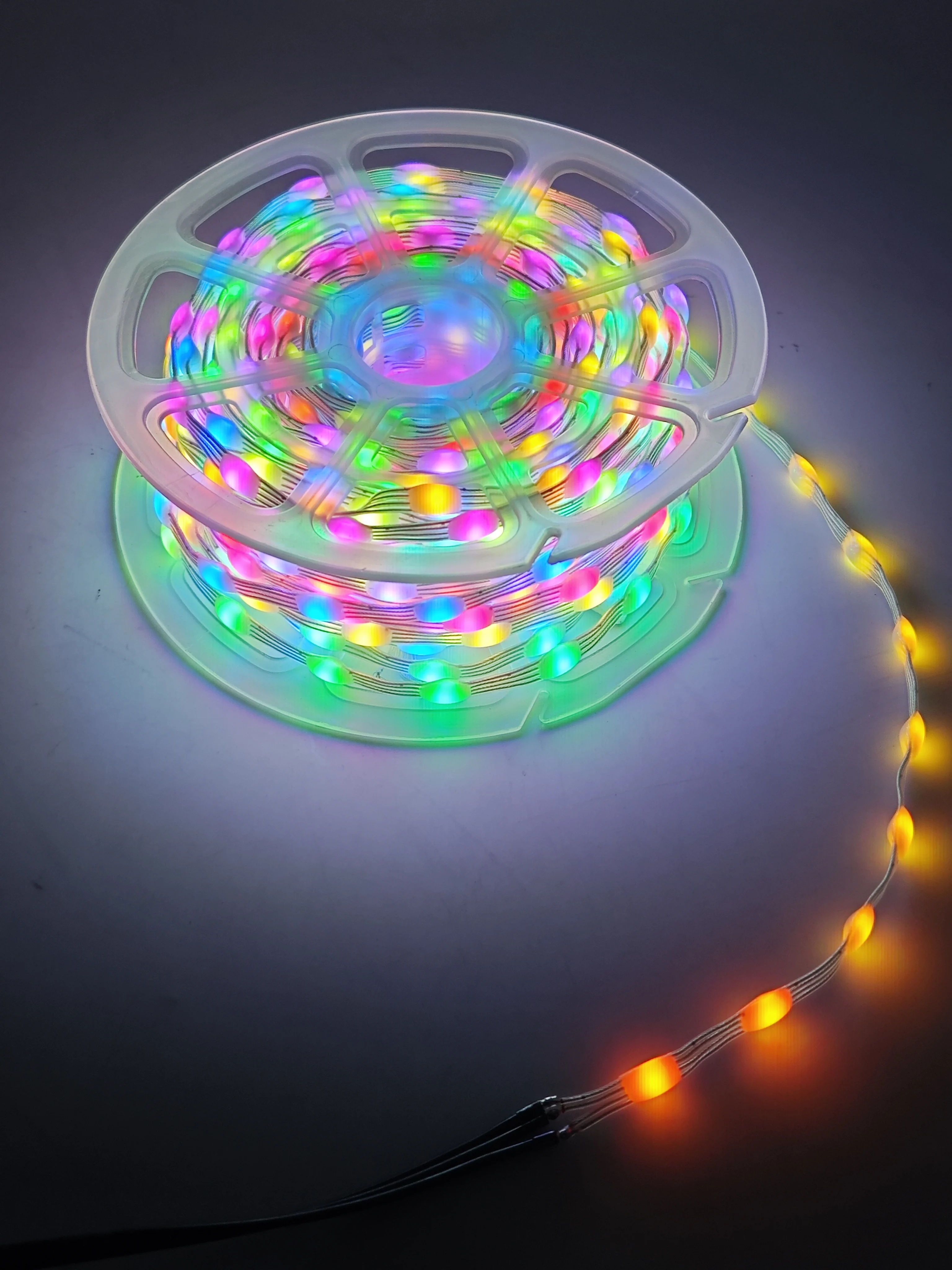 Etop Dual Signal 4Pin 1000 Pixel 2.5cm Spacing IP67 Outdoor Christmas RGB Pebble Seed Addressable LED Pixel String