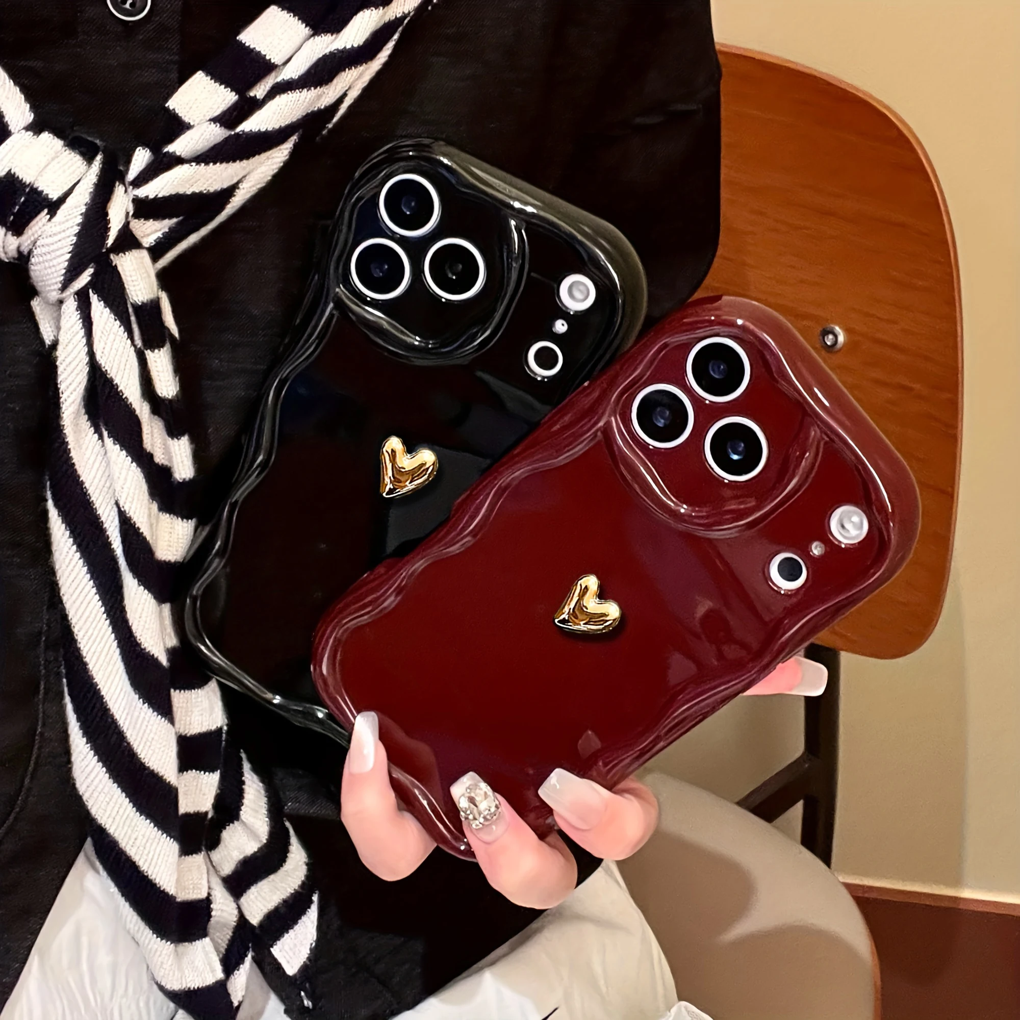 3D Retro Weinrot Wellenmuster mit Goldsternen Handyhülle für iPhone 17 15 13 11 12 14 16 Pro Max Plus Objektivschutz Silikonhülle für Damen – Detail 2