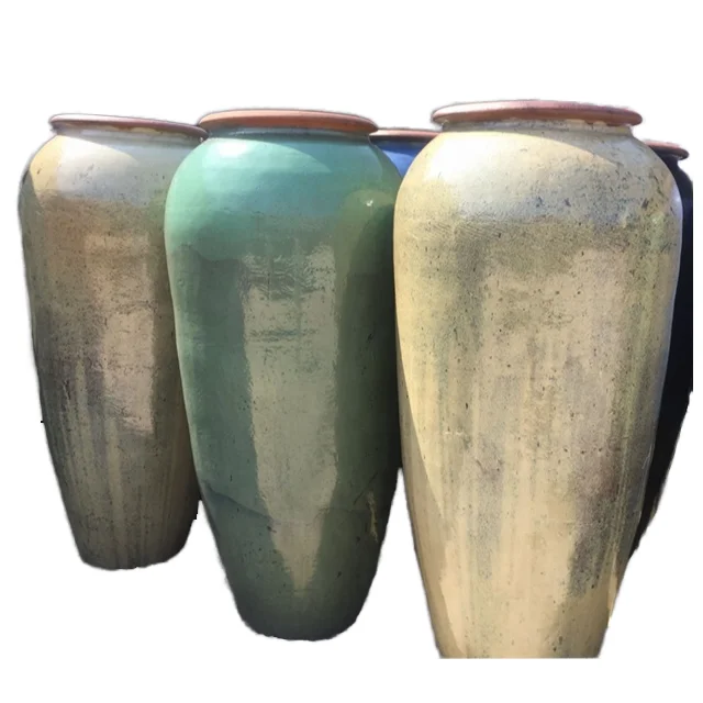 

Glazed ceramic flowerpot Elegant flowerpot for garden display