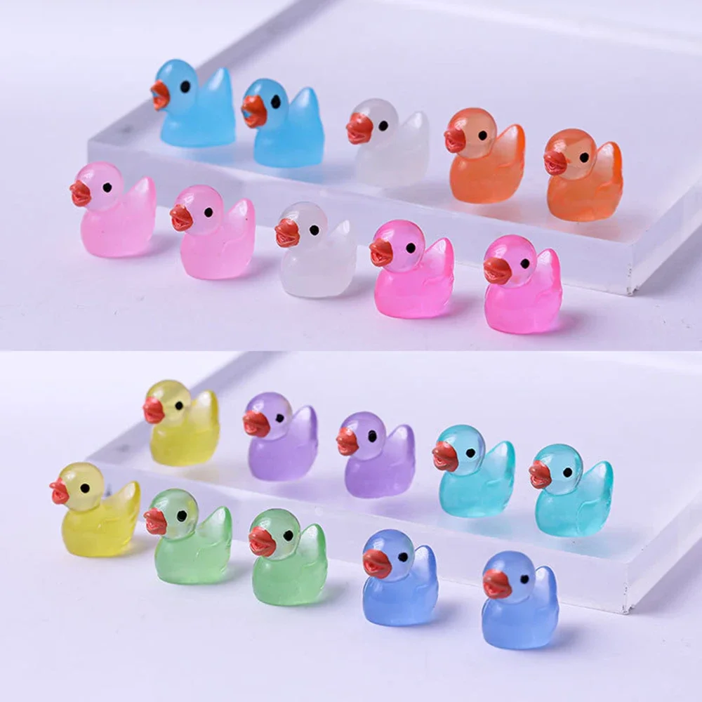 10PCS Luminous Mini Ducks Moss Microlandscape Miniature Duck Figurines Fairy Garden Accessories Home Decor Glow in The Dark Toys