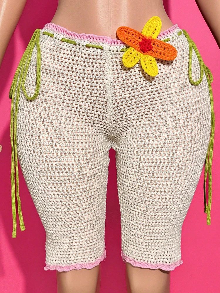 Women's Y2K Boho Style Crochet Shorts Color Block Mesh Hollow out Drawstring Floral Hot Pants for Summer Beach Vacation