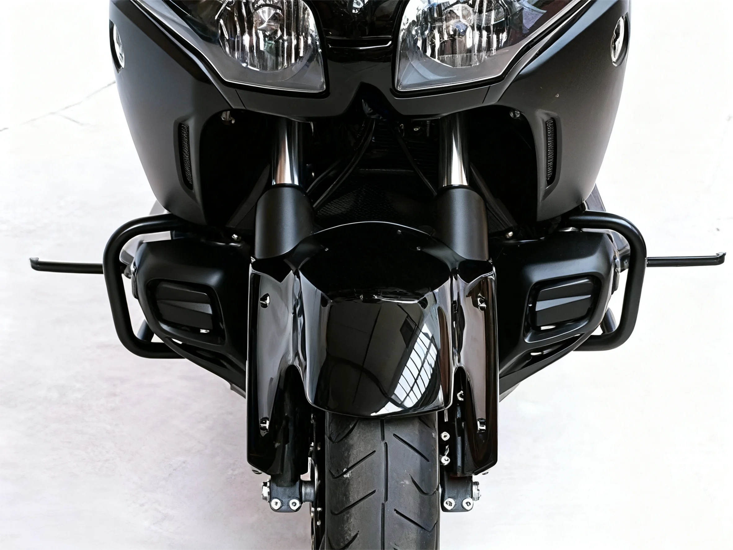  For HONDA GoldWing 1800 Engine Protection Pedestal Accessories Road Footpegs 2001-2017 GL 1800 F6B Motorcycle Foot Highway Pe