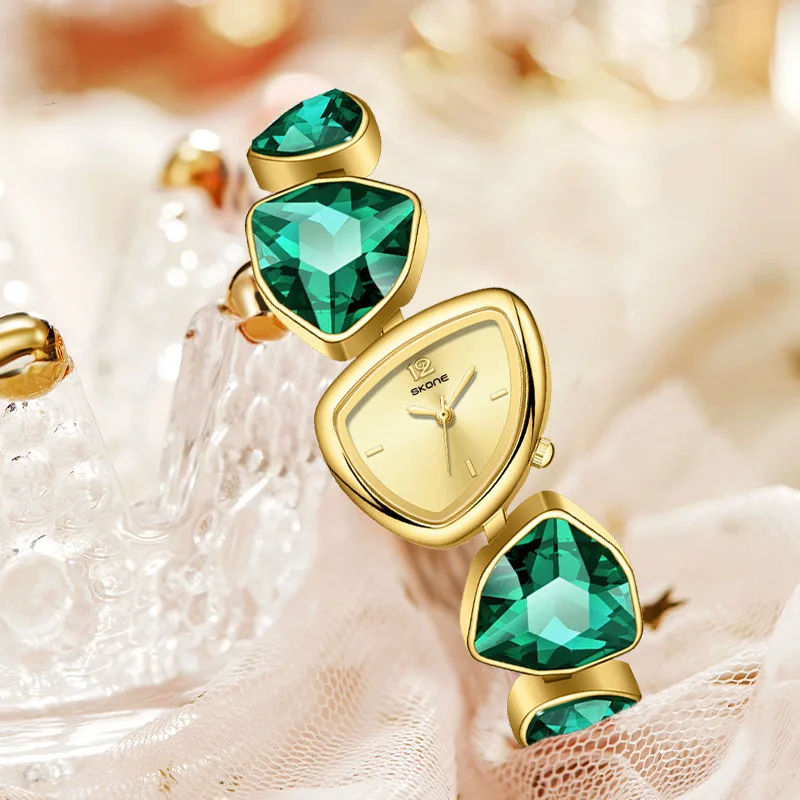 

Creative Unique Design Women Watches For Ladies Wrist Watches Top Brand Luxury Fashion Elegant Quartz Wristwatches Gold Watches