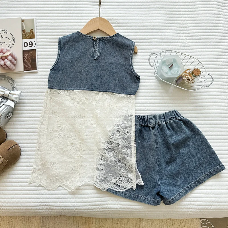 

Summer2026New style girls' thin denim outfit with lace splicing, sleeveless tank top and shorts two-piece set, trendy