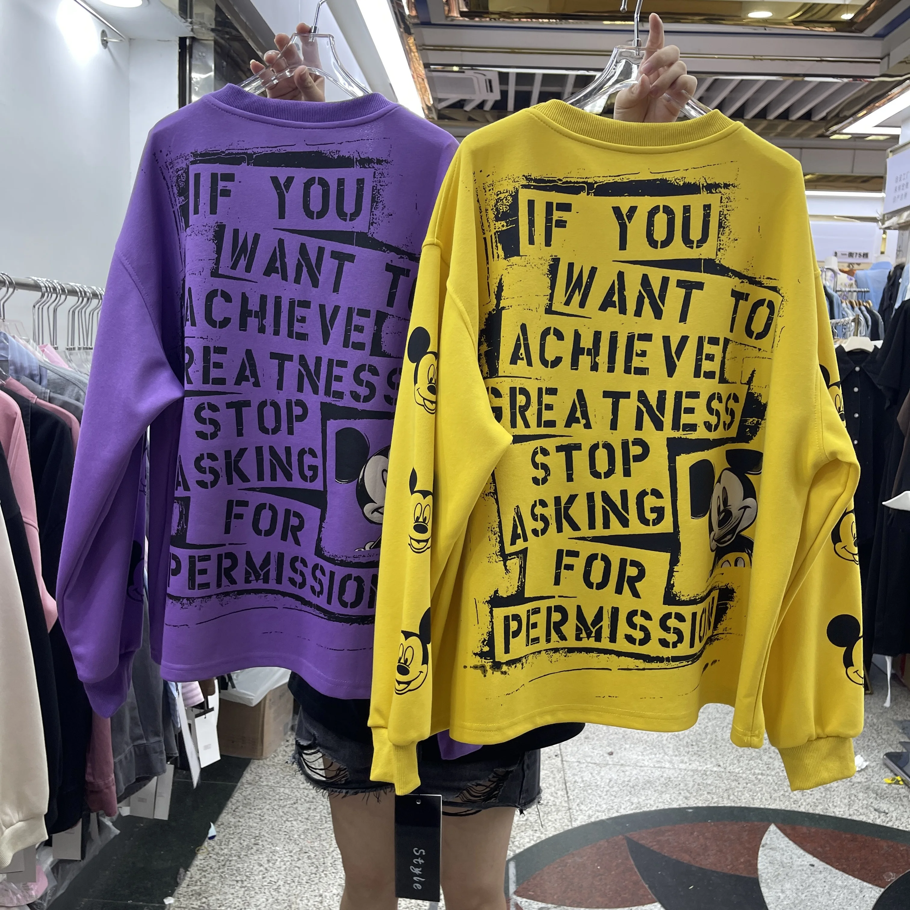 Heavy Sequin Pullover Sweatshirt for Women Early Autumn New Fashion Cartoon Print Sequin Round Neck Loose Long Sleeve Top