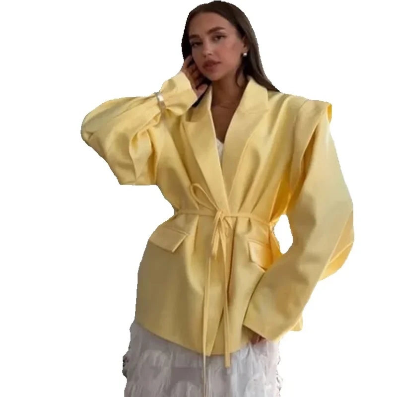 Żółta damska marynarka w stylu streetwear, sznurowana, z długim rękawem, klapy, zapinana na jeden guzik, luźny krój, casualowa odzież wierzchnia, kolekcja wiosna-lato 2025. — zdjęcie 2