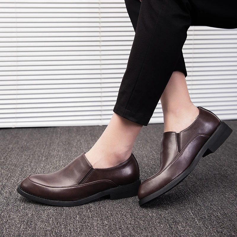 Size 38-46 Men Fashionable Loafers Casual Comfortable Breathable Business Brand Small Leather Shoes Gentleman's Shoes Men