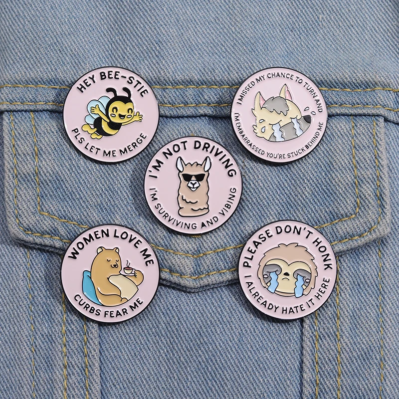 Cartoon Cute Animal Enamel Pins Sloth Bee Brooches Lapel Badge Women Love Me Curbs Fear Me Pin Accessories Jewelry for Clothing