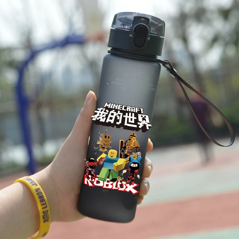 Nuovo Roblox Anime Studente Cartone animato per bambini Sport casual Tazza d'acqua Tazza opaca in plastica