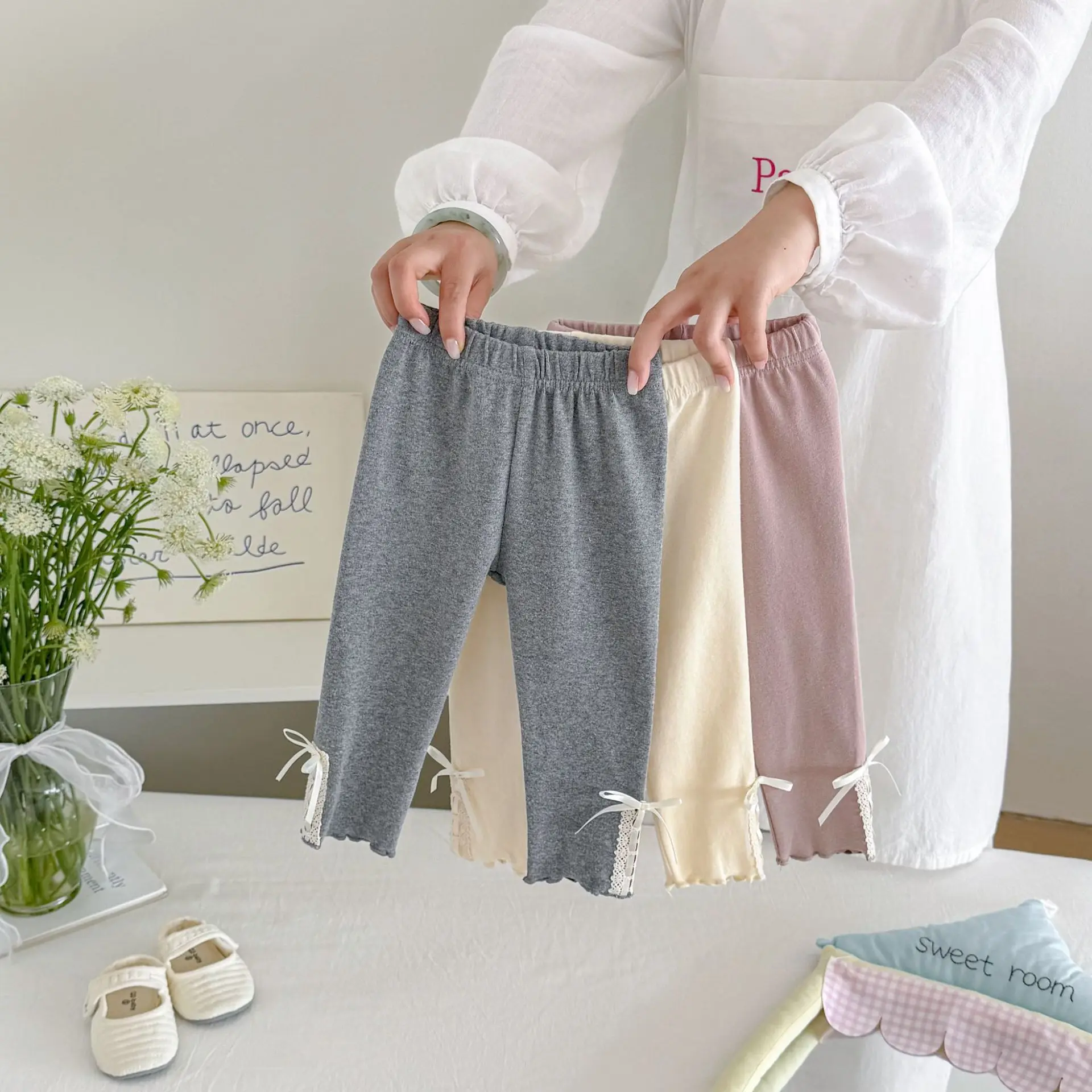 2026 Autumn Baby Girls Leggings Simple Casual Trousers Korean Baby Girls Clothes Cotton Versatile Outwear Toddler Pants