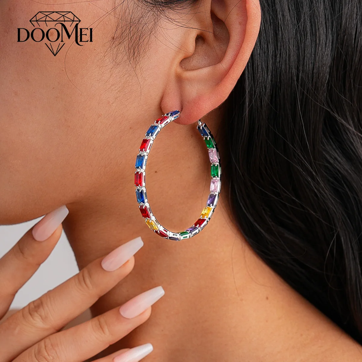 DOO MEI Shiny Colorful Zircon Earring for Geometric Big Circle Hoop Earrings Retro Daily Party Dating Ear Jewelry Gifts