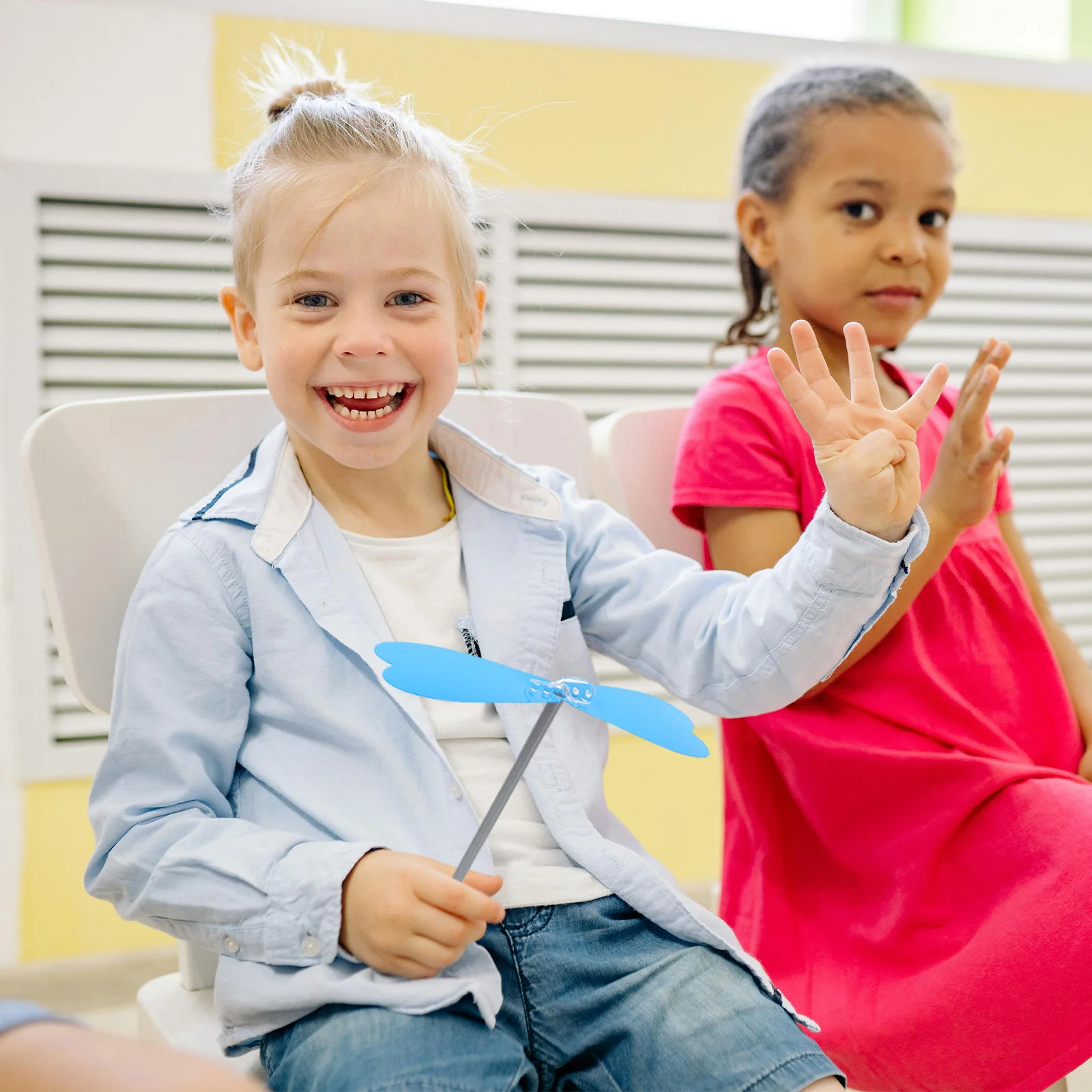 

20pcs Flying Bamboo Dragonfly Diy Hand Helicopter Propeller For Kids Outdoor Play Activity Birthday Party