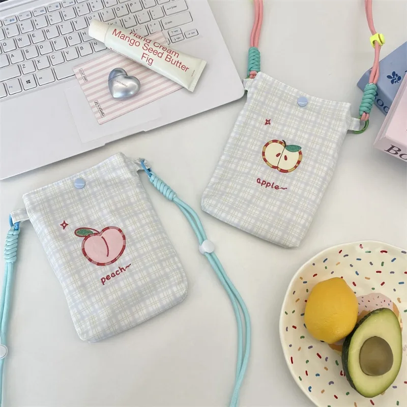 

Мини-сумка через плечо с фруктовой вышивкой, кавайный мини-кошелек, милая маленькая квадратная сумка на плечо для женщин, эстетичная сумка для мобильного телефона, кошелек