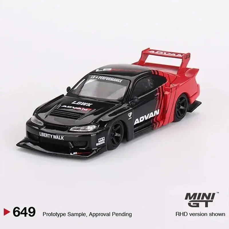 W magazynie MINIGT 649 LBWK Super Silhouette S15 Silvia Advan 1:64 Diecast Diorama Model Collection Miniaturowe zabawki