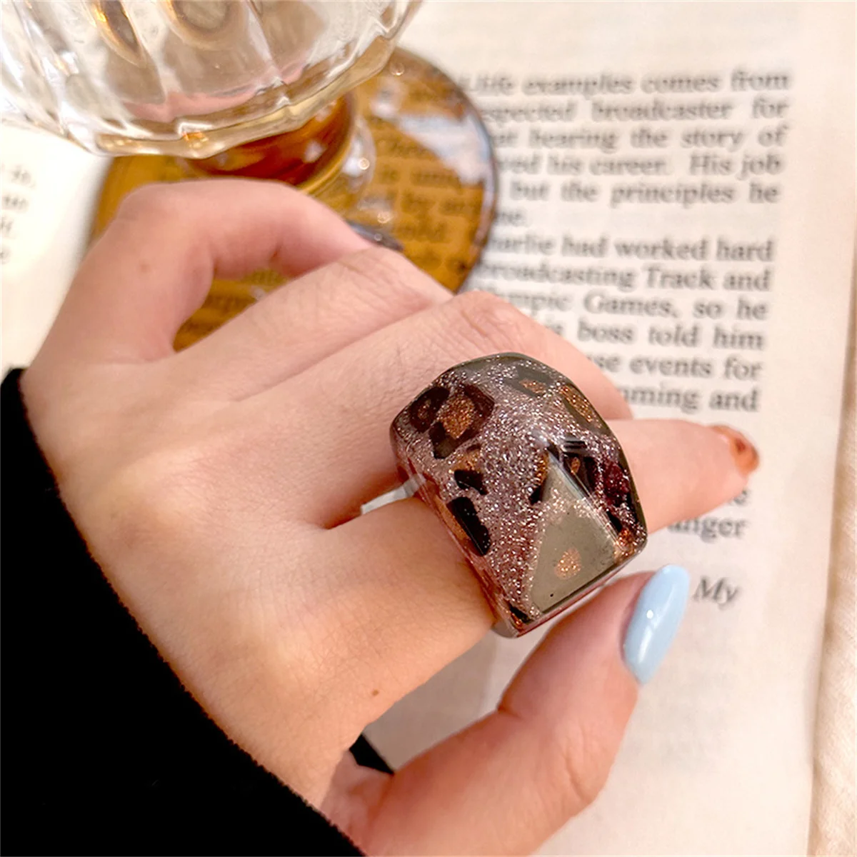Fashion Leopard Print Acrylic Rings For Women Fashion Transparent Geometric Resin Finger Rings Female Party Jewelry Gift Men