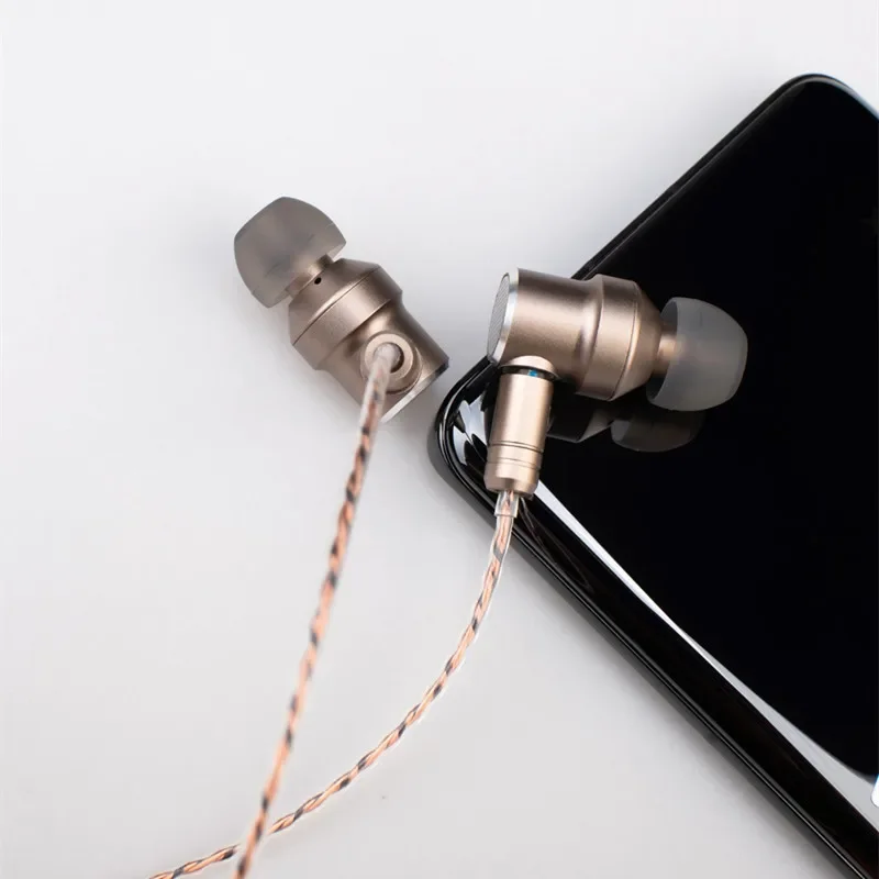 Słuchawki HiFi TINHIFI C0, korpus z aluminium lotniczego, membrana z kompozytu PU i tytanu, konstrukcja otwarta. — zdjęcie produktu 2