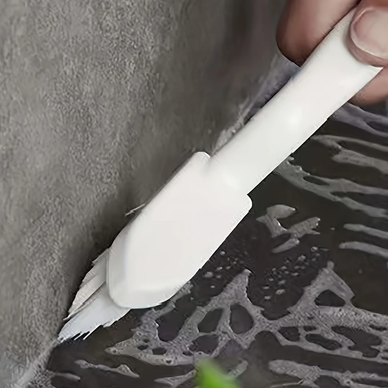 1pc Slot Cleaning Brush, Multi-functional Handheld Design | Bathroom Cleaning Tool / Handheld Cleaning Brush