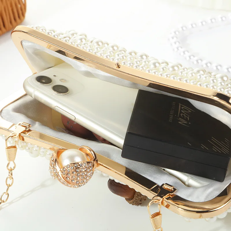 Luxury Pearl Inlay Hardware Decoration Small Diamond Inlaid Clutch Purses Party Handbag Evening Bag Banquet Dinner Dress Bag