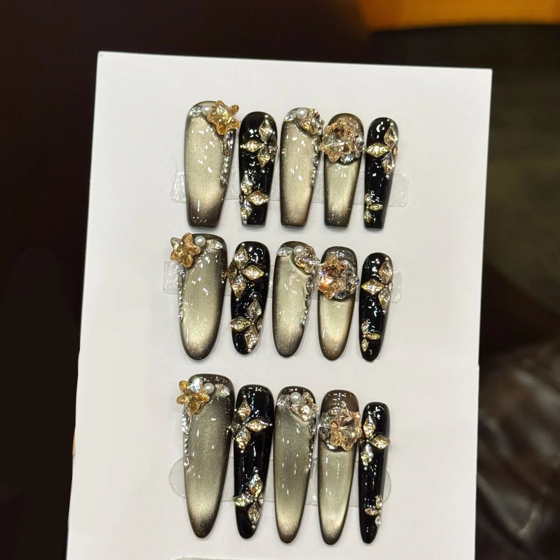 10PCS Luxury Vintage Gold Press On Nails with Shimmering Cat Eye and Diamond Sparkle for Fair Skin With 4-PIECE  Adhesive Tabs