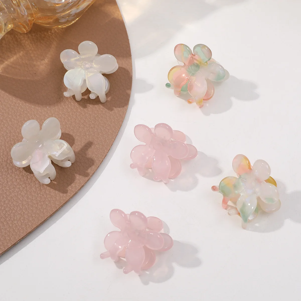 

2 шт. сказочные мечтательные ацетатные мини-заколки с цветочными когтями, вдохновленные эстетическими аксессуарами для волос