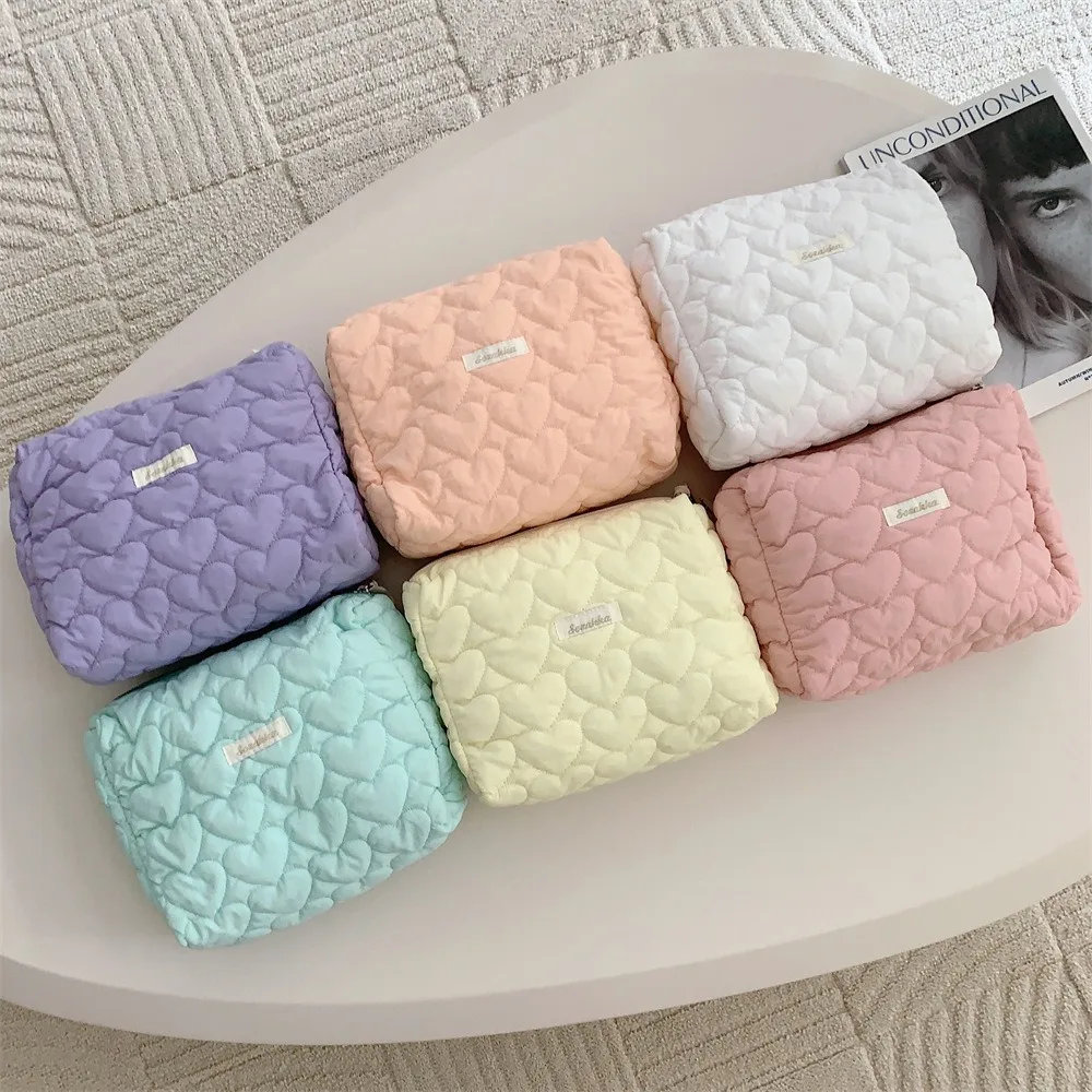 

New Heart Pattern Zipper Bag Solid Color Lightweight Shopping Handbag Large Capacity Cosmetic Organizer Makeup Bag Women