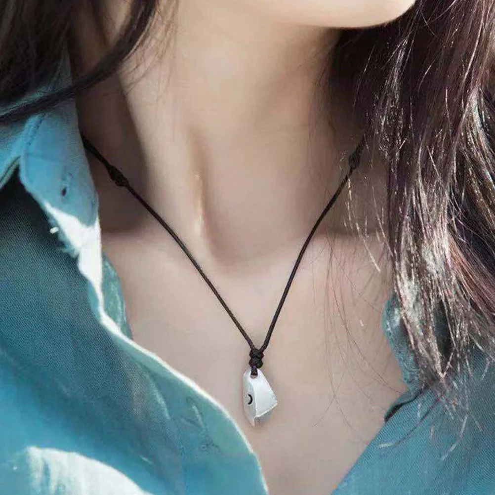 

2pcs Lover Necklaces Themed Pendant Necklaces Delicate Jewelry Elegant Simple Design Romantic Fashion Accessory Gift