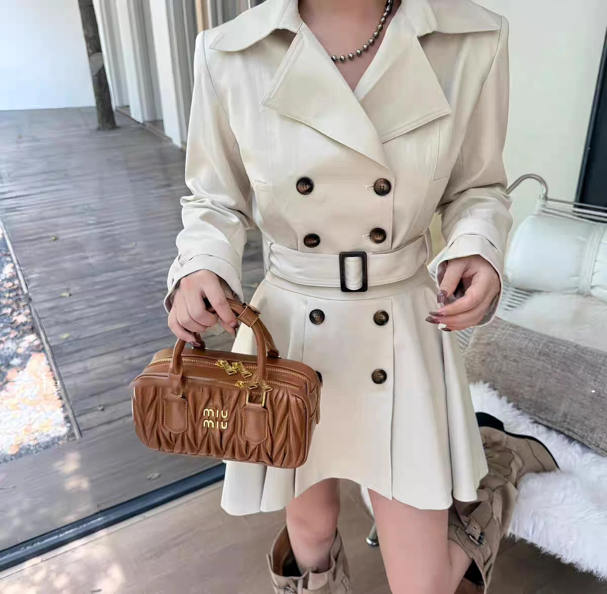 

Женский весенне-осенний уличный комплект из двух предметов, женский двубортный короткий плащ с длинными рукавами + короткая юбка трапециевидной формы